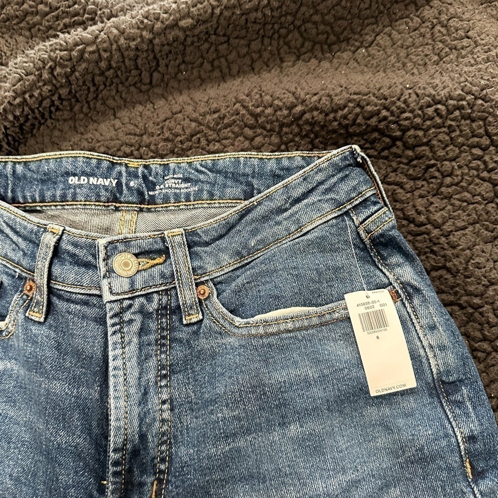 NWT Old Navy Jeans Curvy OG Straight - Picture 2 of 6